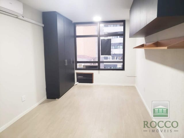 Sala com 9m², para alugar, no bairro BATEL em Curitiba