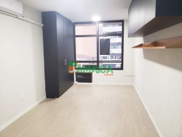 Sala com 9m², para alugar, no bairro BATEL em Curitiba