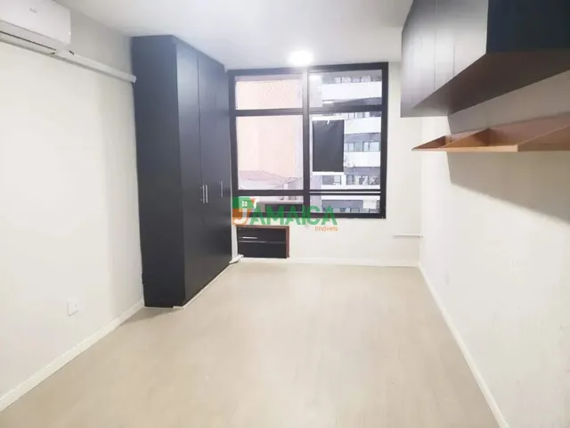 Sala com 9m², para alugar, no bairro BATEL em Curitiba
