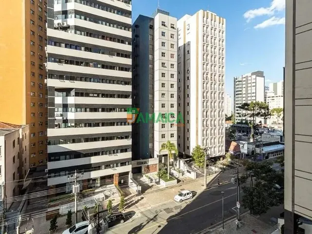 Sala com 9m², para alugar, no bairro BATEL em Curitiba