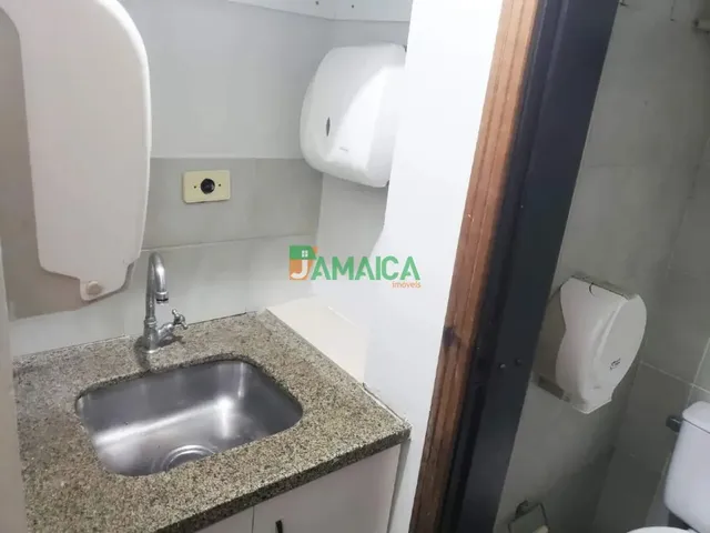 Sala com 9m², para alugar, no bairro BATEL em Curitiba