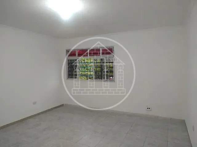 Sala com 20m², para alugar, no bairro Cidade Dutra em São Paulo