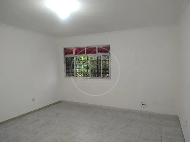 Sala com 20m², para alugar, no bairro Cidade Dutra em São Paulo