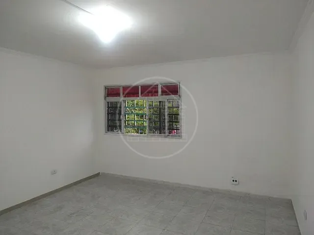 Sala com 20m², para alugar, no bairro Cidade Dutra em São Paulo