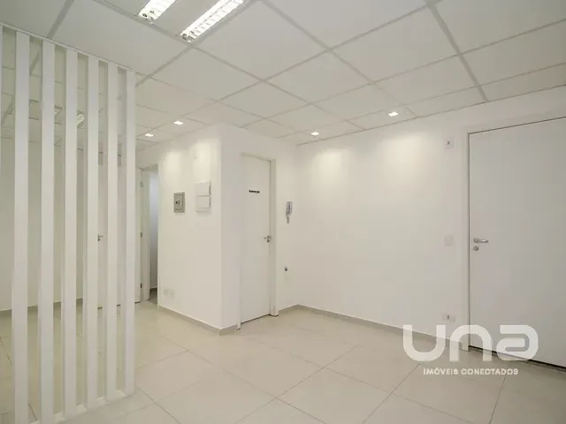Sala à venda, no bairro Centro Cívico em Curitiba