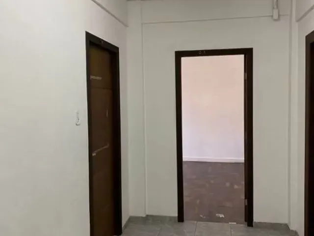 Sala à venda ou para alugar, no bairro Centro em Curitiba