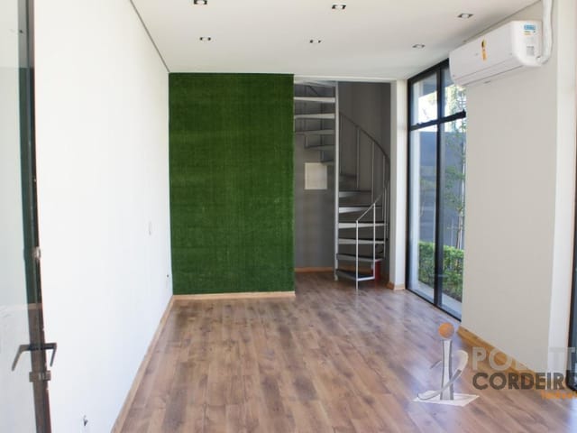 Sala para alugar, no bairro Bacacheri em Curitiba