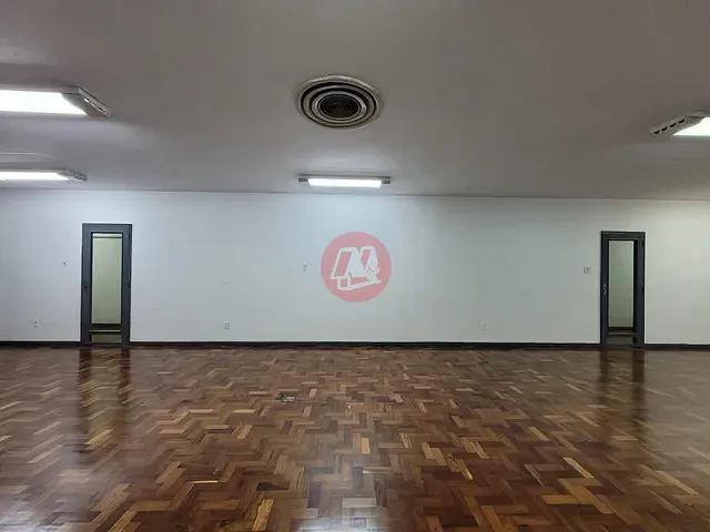 Sala com 500m², para alugar, no bairro Centro Histórico em Porto Alegre
