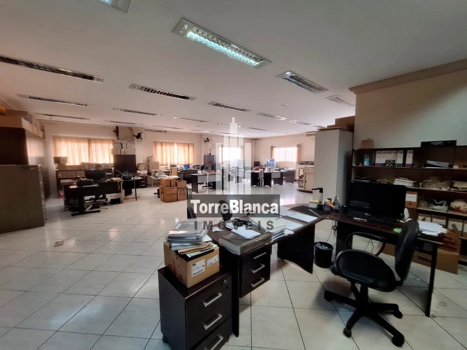 Sala-Conjunto, 195 m² - Foto 1