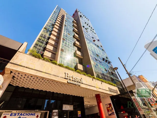 Sala à venda, no bairro Centro em Curitiba