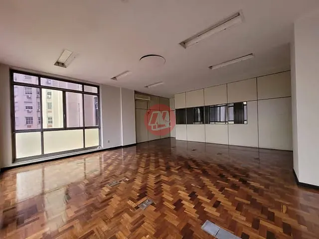 Sala com 1073m², para alugar, no bairro Centro Histórico em Porto Alegre