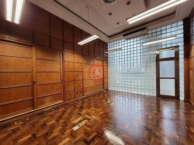 Sala com 1499m², para alugar, no bairro Centro Histórico em Porto Alegre