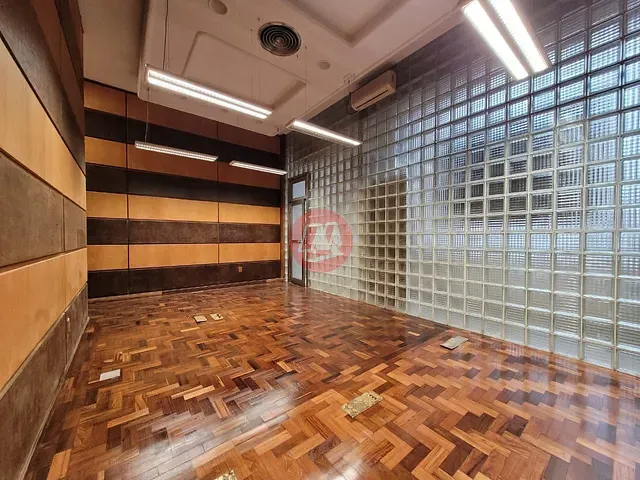 Sala com 1499m², para alugar, no bairro Centro Histórico em Porto Alegre