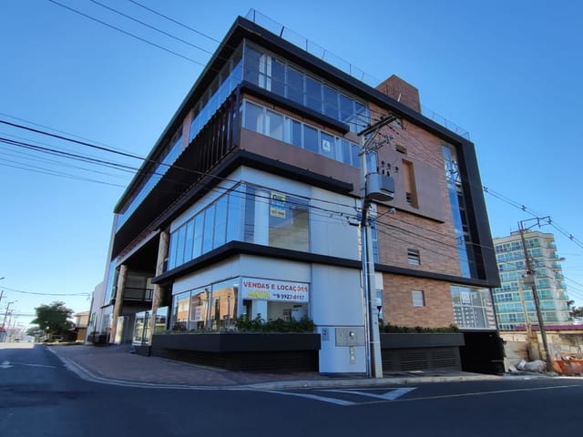 Locação - Sala Comercial, 55 m², Localização Estratégica, Hot Center, Nova Rússia.