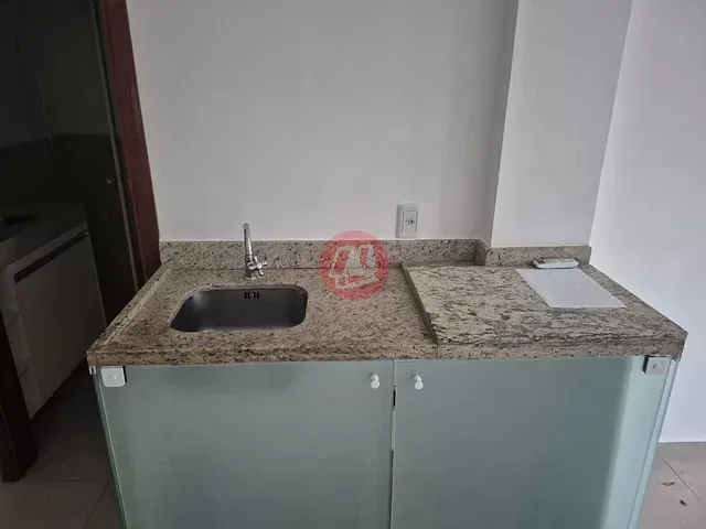 Sala com 43m², à venda, no bairro Petrópolis em Porto Alegre