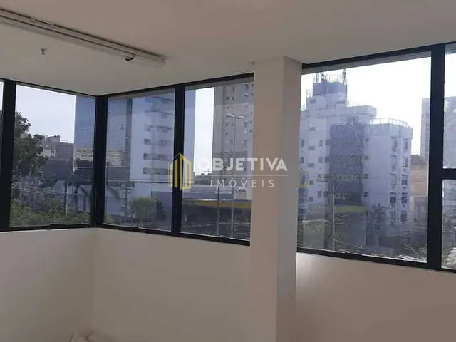 Sala à venda, no bairro Santana em Porto Alegre
