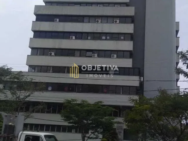 Sala à venda, no bairro Santana em Porto Alegre