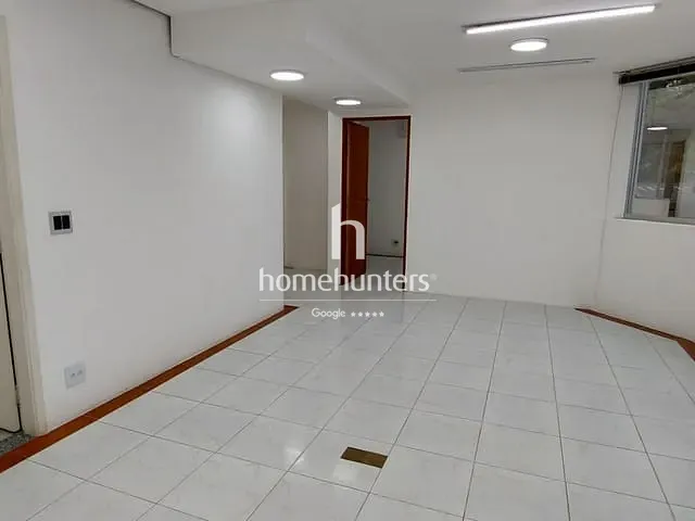 Sala com 70m², à venda, no bairro Cambuí em Campinas