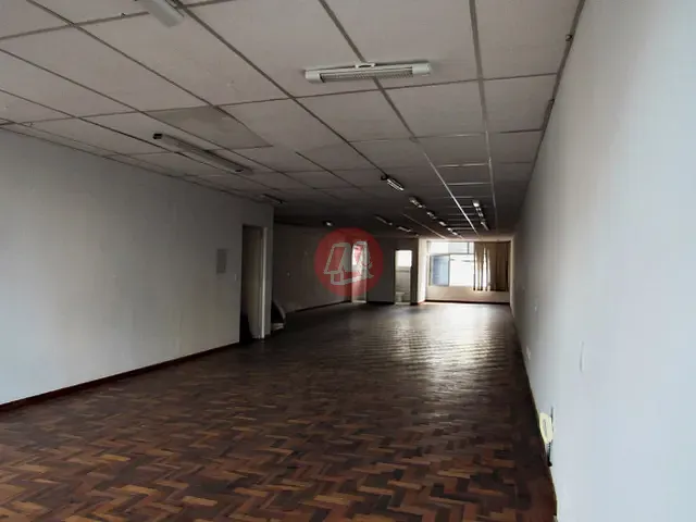 Sala com 102m², para alugar, no bairro São Geraldo em Porto Alegre