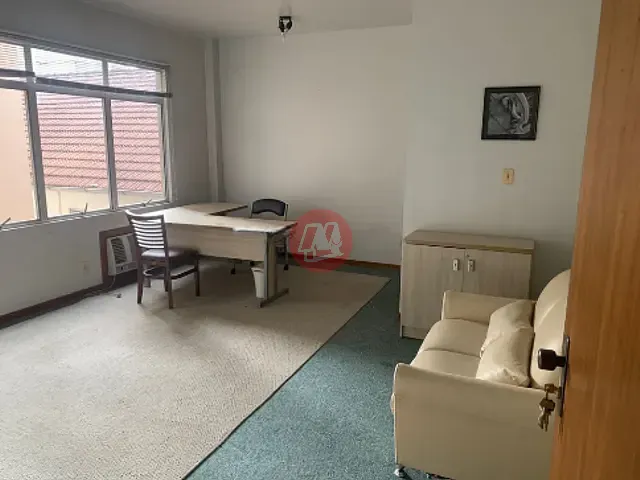 Sala com 46m², à venda ou para alugar, no bairro Rio Branco em Porto Alegre