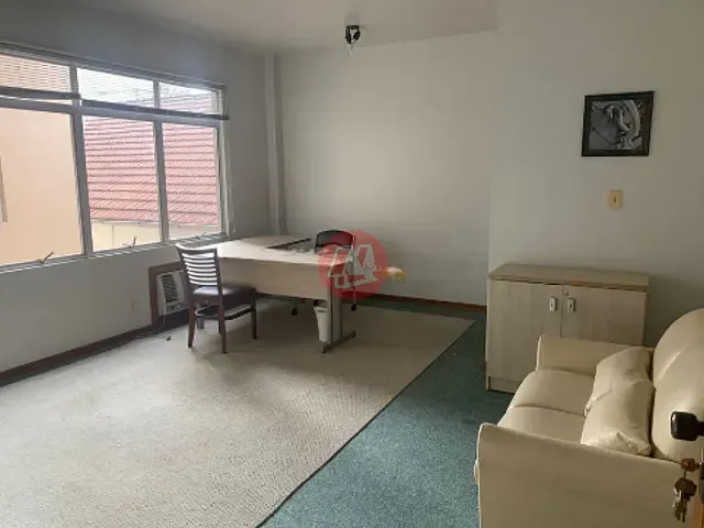 Sala com 46m², à venda ou para alugar, no bairro Rio Branco em Porto Alegre