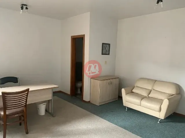 Sala com 46m², à venda ou para alugar, no bairro Rio Branco em Porto Alegre