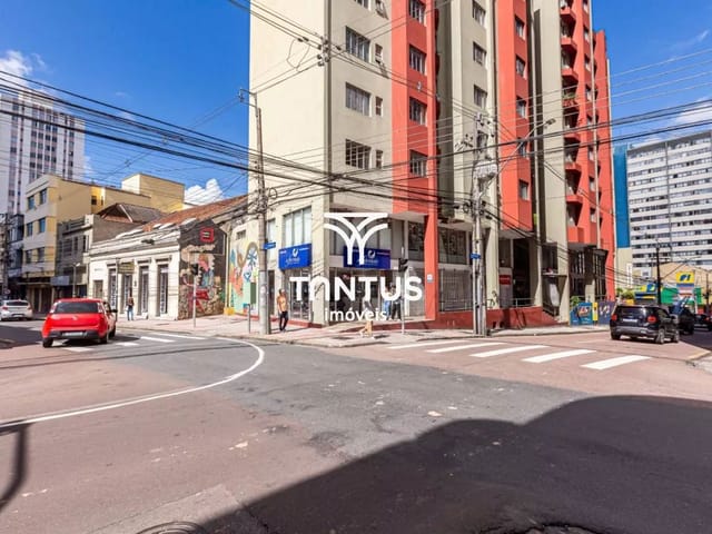 Sala à venda, no bairro Centro em Curitiba