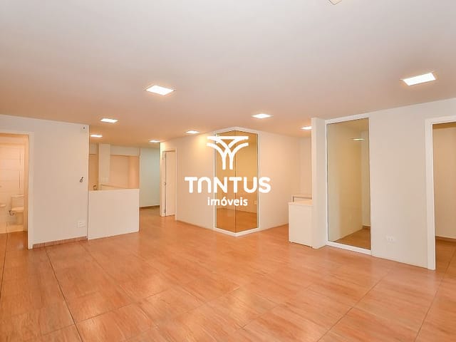 Sala para alugar, no bairro Alto da Glória em Curitiba