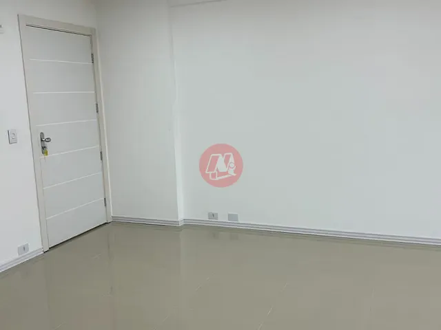Sala à venda, no bairro Bom Fim em Porto Alegre