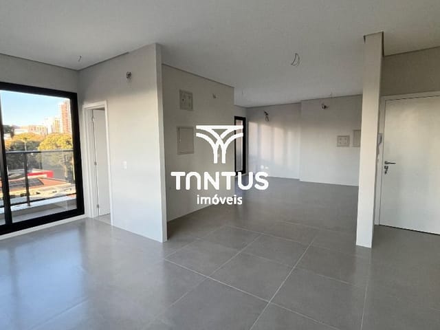 Sala para alugar, no bairro Água Verde em Curitiba