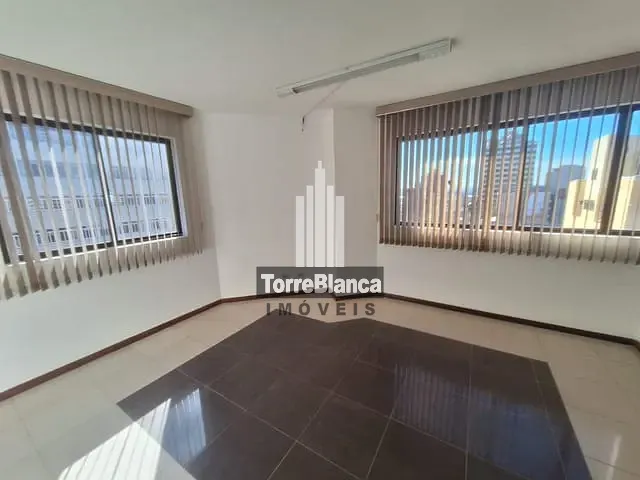 Sala para alugar, no bairro Centro em Ponta Grossa