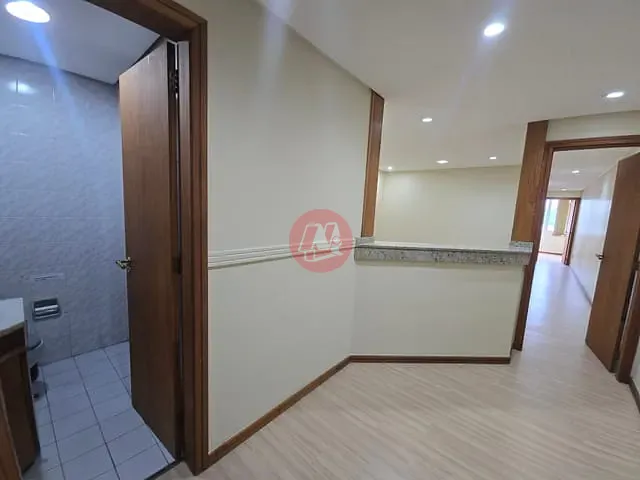Sala com 101m², para alugar, no bairro Mont Serrat em Porto Alegre