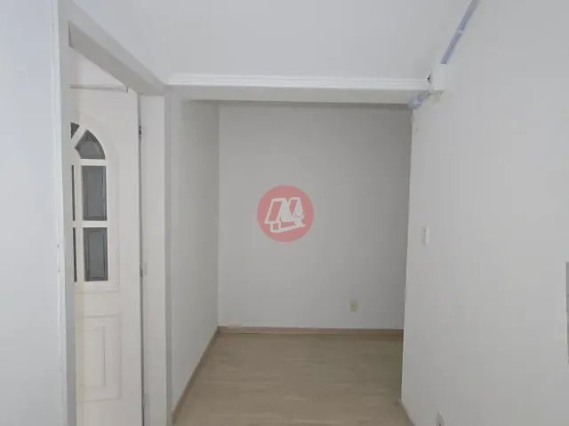 Sala com 56m², para alugar, no bairro Rio Branco em Porto Alegre