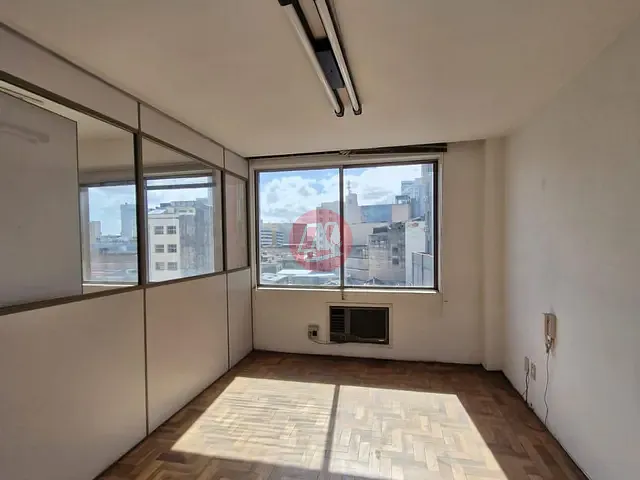 Sala com 72m², à venda, no bairro Centro Histórico em Porto Alegre