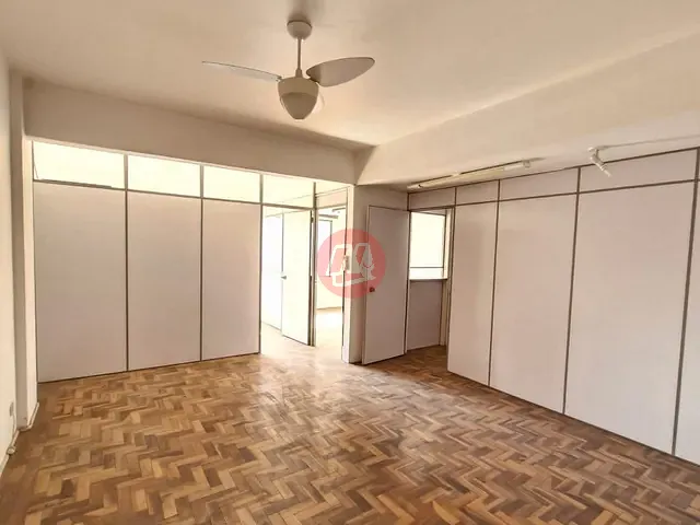 Sala com 72m², à venda, no bairro Centro Histórico em Porto Alegre