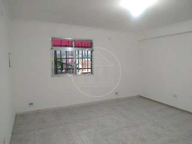 Sala com 22m², para alugar, no bairro Cidade Dutra em São Paulo