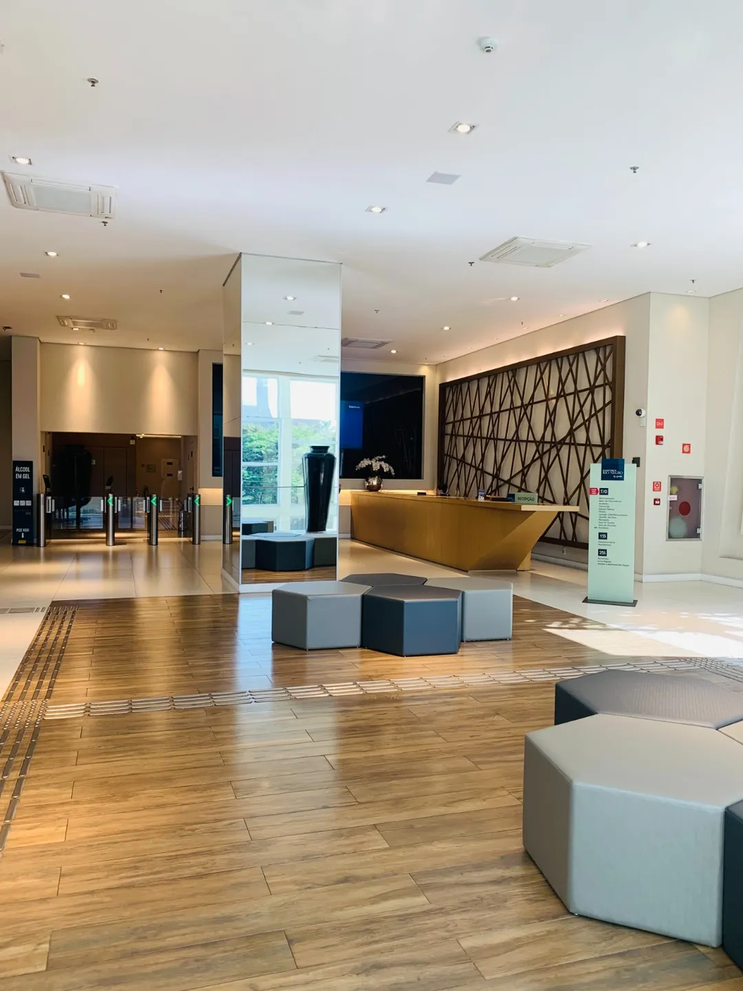Conjunto comercial para venda em Alphaville, 50m²