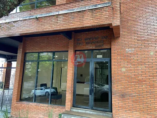 Sala com 20m², para alugar, no bairro Rio Branco em Porto Alegre