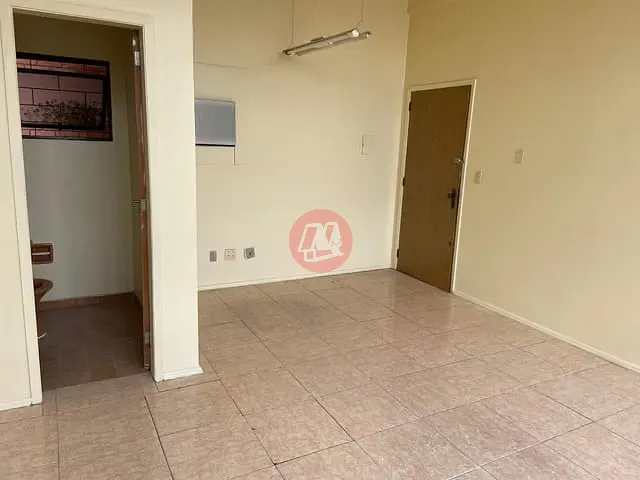 Sala com 20m², para alugar, no bairro Rio Branco em Porto Alegre