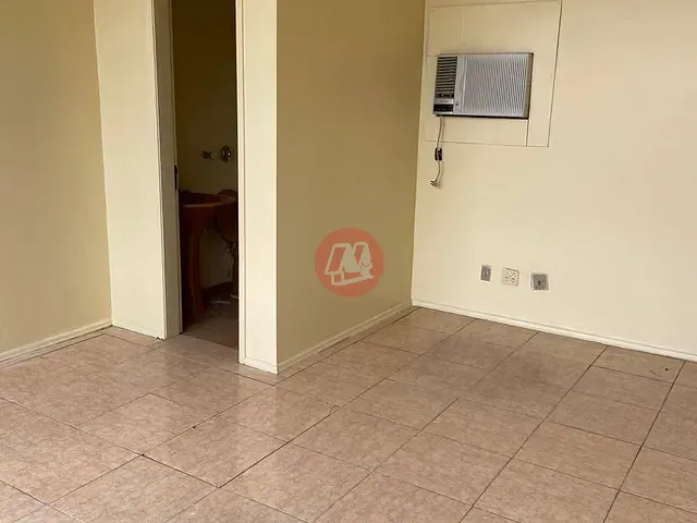 Sala com 20m², para alugar, no bairro Rio Branco em Porto Alegre