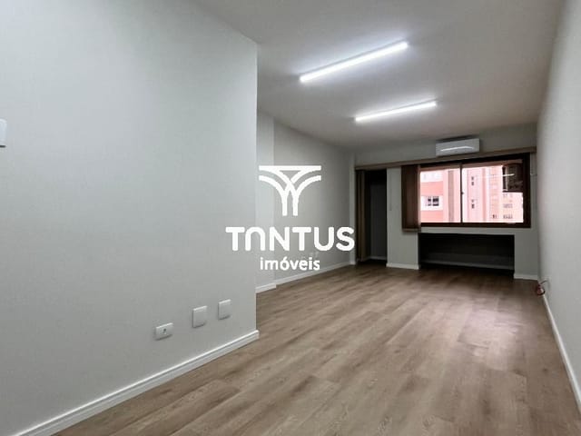 Sala para alugar, no bairro Centro em Curitiba