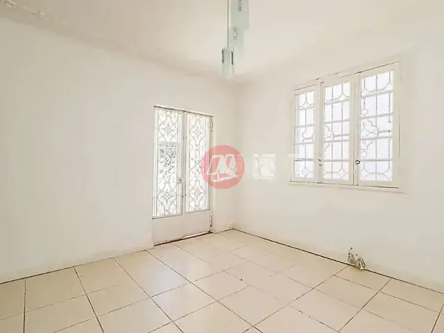 Sala com 339m², para alugar, no bairro Rio Branco em Porto Alegre