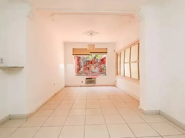 Sala com 339m², para alugar, no bairro Rio Branco em Porto Alegre