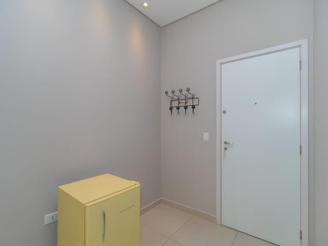 Sala para alugar, no bairro Campo Comprido em Curitiba