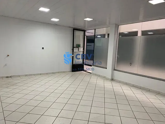 Sala com 75m², para alugar, no bairro Centro em Londrina
