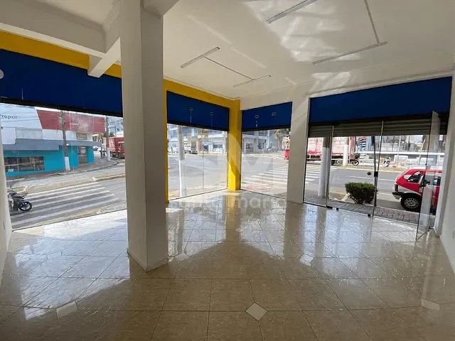 Sala para alugar, no bairro Centro em Chapecó