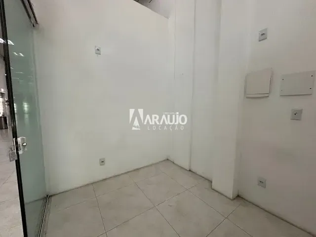 Sala para alugar, no bairro Centro em Itajaí