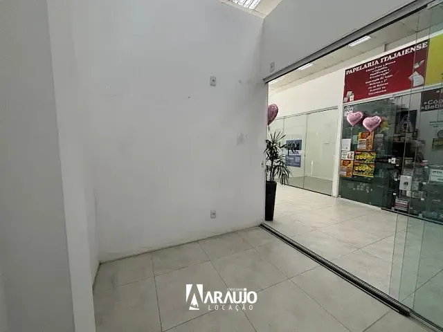Sala para alugar, no bairro Centro em Itajaí