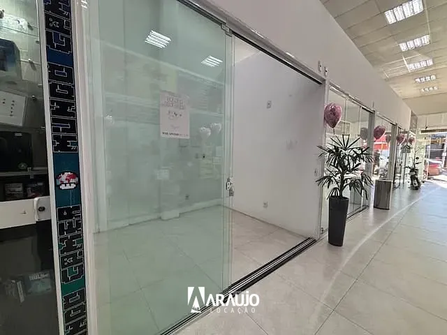 Sala para alugar, no bairro Centro em Itajaí