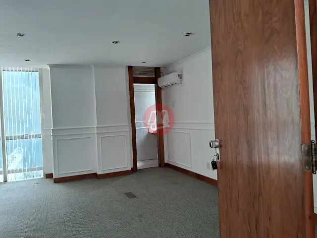 Sala com 87m², para alugar, no bairro Bela Vista em Porto Alegre